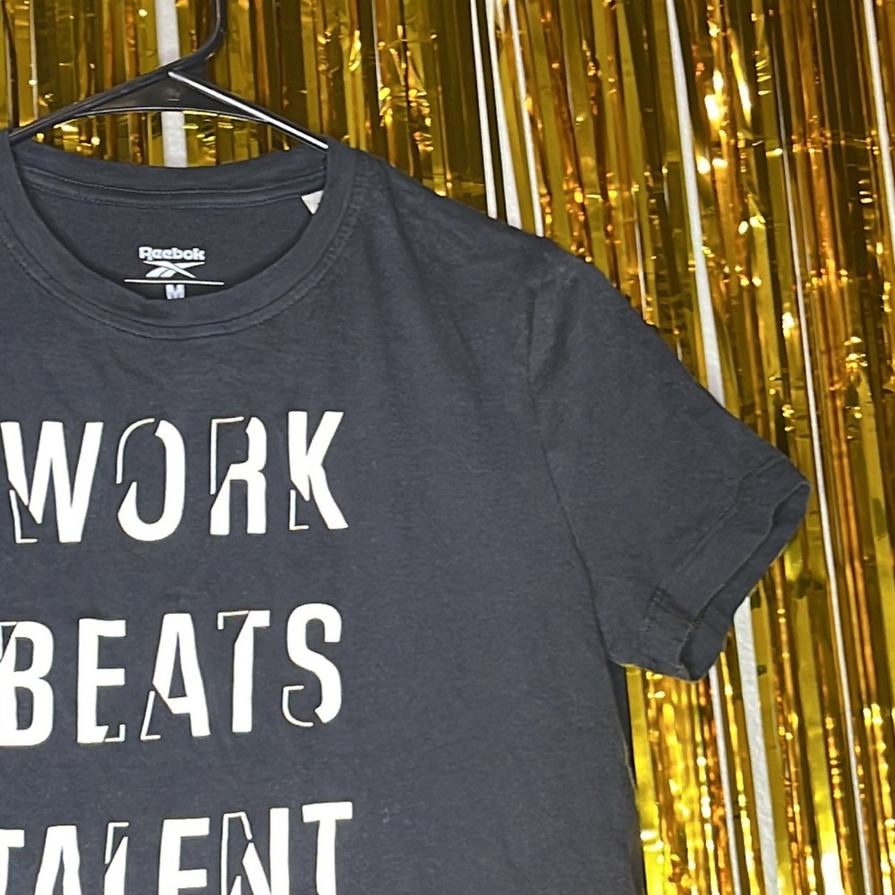 Reebok Work Beats Talent theme Black & White Cap Short Sleeves Tops Tees Medium - Picture 4 of 5